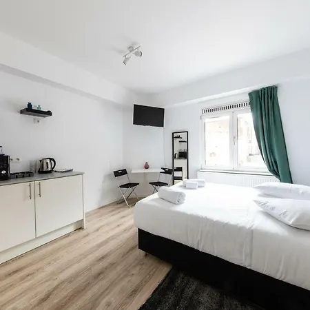 Flat In The Heart Of Centrum * 안트베르펜