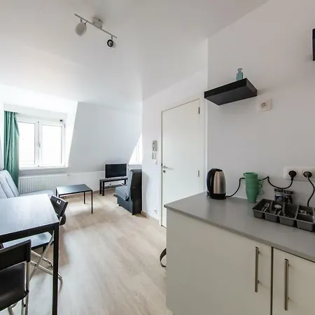Flat In The Heart Of Centrum * Antuérpia